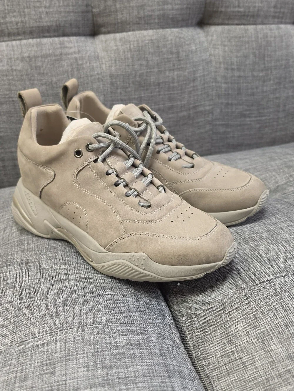 Tandy Women's Suede Casual Sneakers - Beige